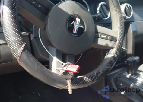 2007 Ford Mustang V6 Deluxe/V6 Premium z USA, uszkodzony, nr VIN 1ZVFT80NX75328788